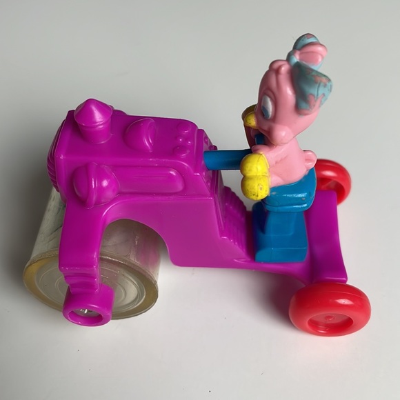 Vintage 1992 Tiny Toon Adventures Sweetie Bird Warner Bros Burger King Push Toy - Picture 4 of 10